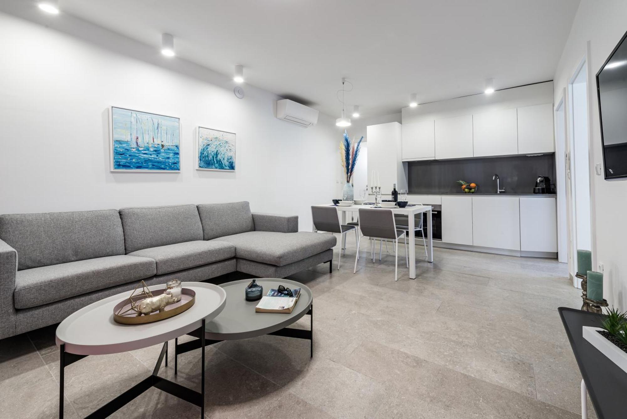 Apartments Villa Poco Loco Mlini Bilik gambar